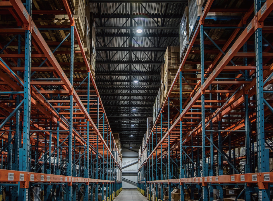 An Imange Showing a heavy duty pallet racking system